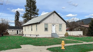 212 W Washington Ave, Chewelah, WA 99109
