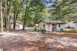 7132 Jose Lake Rd, South Branch, MI 48761