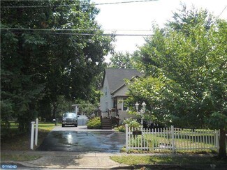 304 Grand Ave, National Park, NJ 08063