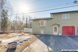22 Steelhead Rd, Fairbanks, AK 99709