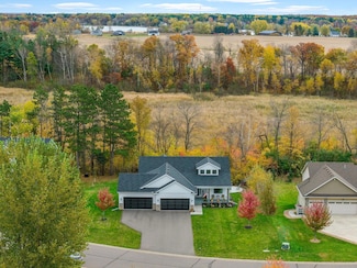 642 Alaska Place S, Cambridge, MN 55008