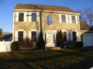 1320 Phillips Rd, New Bedford, MA 02745