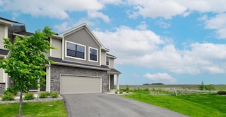 18105 Gavel Ln, Lakeville, MN 55024