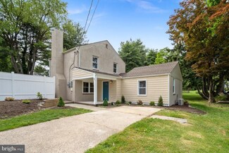 91 Pickford Ave, Ewing, NJ 08618