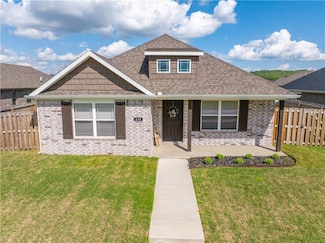 118 N Broyles Ave, Fayetteville, AR 72704