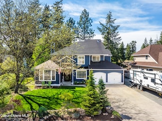 8385 N Selkirk Ct, Hayden, ID 83835