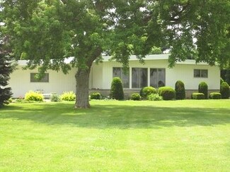 4023 S 700 W, Mentone, IN 46539