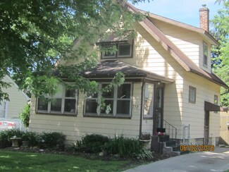 717 S Union St, Aurora, IL 60505