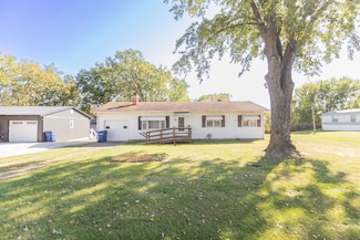 131 Silver Ln, Brookfield, MO 64628