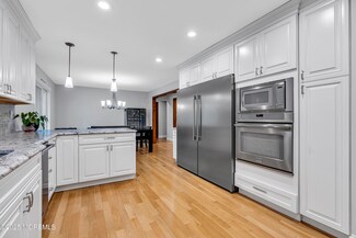 1656 Martin Rd, Wall Township, NJ 07753