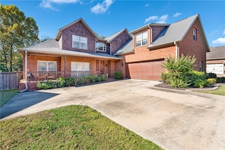 2265 N Covington Park Blvd, Fayetteville, AR 72703