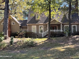 753 Country Place Dr, Pearl, MS 39208