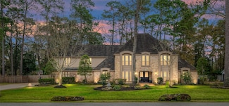 2806 Woods Estates Dr, Kingwood, TX 77339