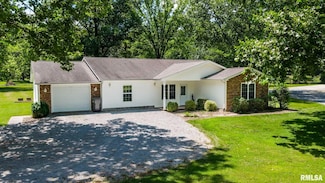 4182 Baptist Camp Rd, Carterville, IL 62918