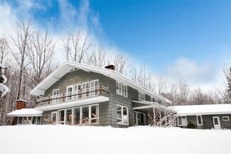 536 Main St, Peru, VT 05152