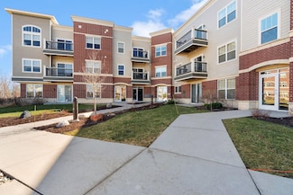 5192 Sassafras Dr Unit 302, Fitchburg, WI 53711