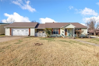 810 N Lucille St, Harrison, AR 72601