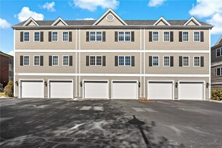 667 Metacom Ave Unit 14, Bristol, RI 02809