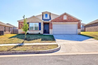 11604 NW 97th St, Yukon, OK 73099