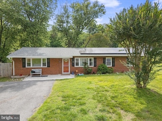 9415 Castle Dr, Upper Marlboro, MD 20772