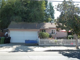 6956 Hesperia Ave, Reseda, CA 91335