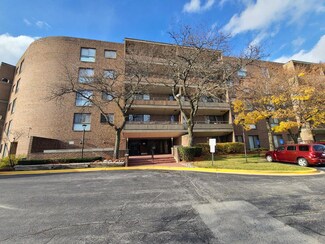 5 E Carriageway Dr Unit 5, Hazel Crest, IL 60429
