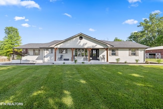 8307 Stoney View Ln, Corryton, TN 37721