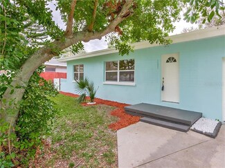 1557 Tuscola Rd, Clearwater, FL 33756