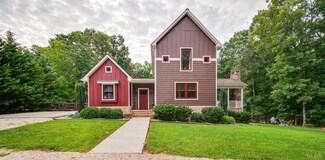 2842 Chilton Rd, Appomattox, VA 24522