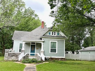 349 S Foreman St, Vinita, OK 74301