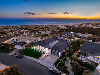 1542 Copa de Oro Dr, La Jolla, CA 92037