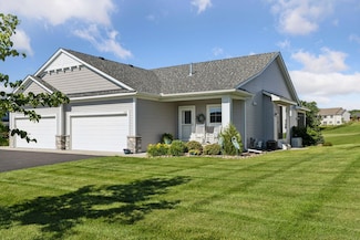 1349 10th St N, Hudson, WI 54016