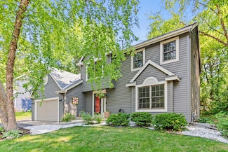 12534 Dover Dr, Saint Paul, MN 55124