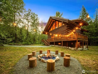 69524 NE 130th St, Skykomish, WA 98288