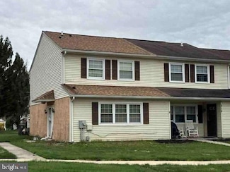 218 Carlyn Ct, Downingtown, PA 19335