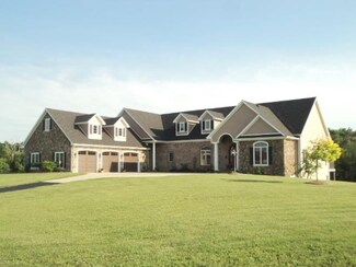7236 E 1200 N-57, Wolcottville, IN 46795