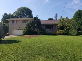 1808 W Loucks Extension, Scottdale, PA 15683