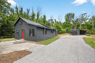5162 Gorge Rd, Cazenovia, NY 13035