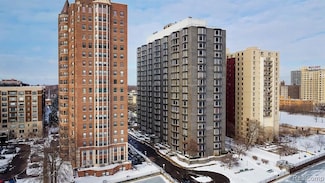 8200 E Jefferson Ave Unit 1811, Detroit, MI 48214
