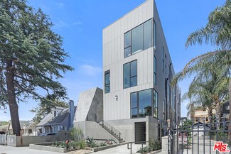 1250 1/2 N Gower St, Los Angeles, CA 90038