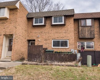 1103 Blair Ct, Newark, DE 19711