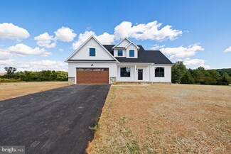 347 Steeple View Dr Unit 11, Hanover, PA 17331