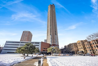 3660 N Lake Shore Dr Unit 1812, Chicago, IL 60613