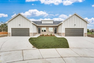 2251 N 159th St E, Wichita, KS 67228