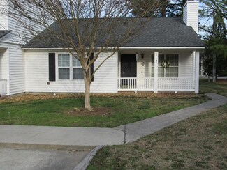 1411 Rosewood Cir, Dalton, GA 30720
