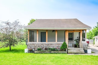 1805 E 18th St, Muncie, IN 47302