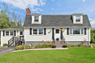 62 Salem St, West Springfield, MA 01089