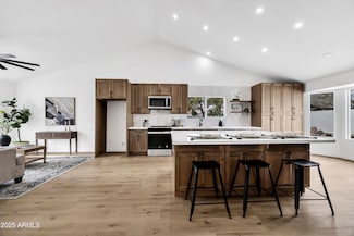 1914 E Golden Ct, Chandler, AZ 85225