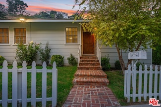 3771 Longview Valley Rd, Sherman Oaks, CA 91423