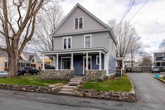 11 Henry St, Claremont, NH 03743